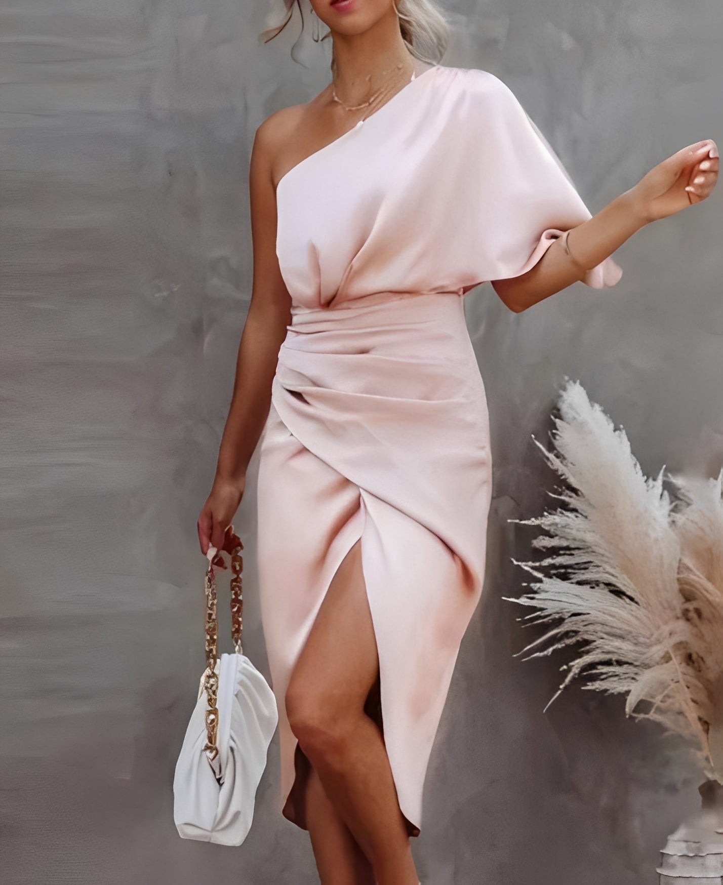 Claudia - Elegantes Damenkleid mit asymmetrischem Schnitt