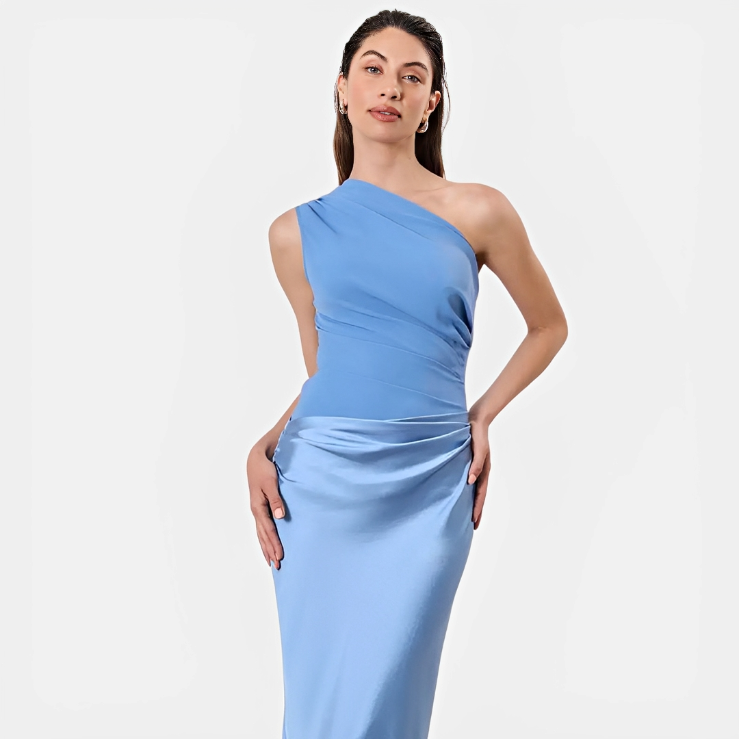 Tara – Stilvolles Kleid mit asymmetrischem Kragen und geradem Rock