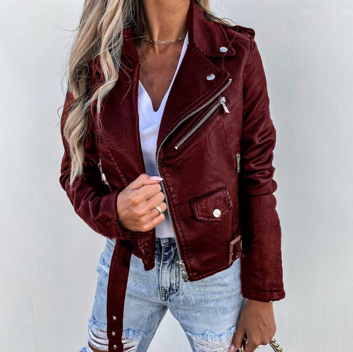 Ella - Schicke und traditionelle Damenlederjacke.