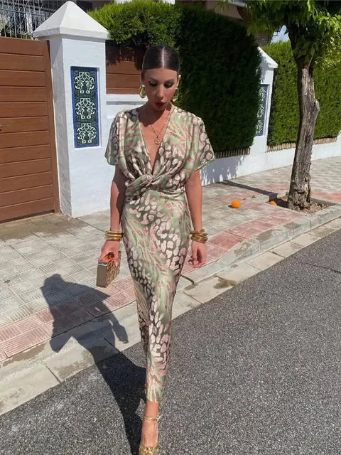 Cosima - Damenkleid mit V-förmigem Ausschnitt