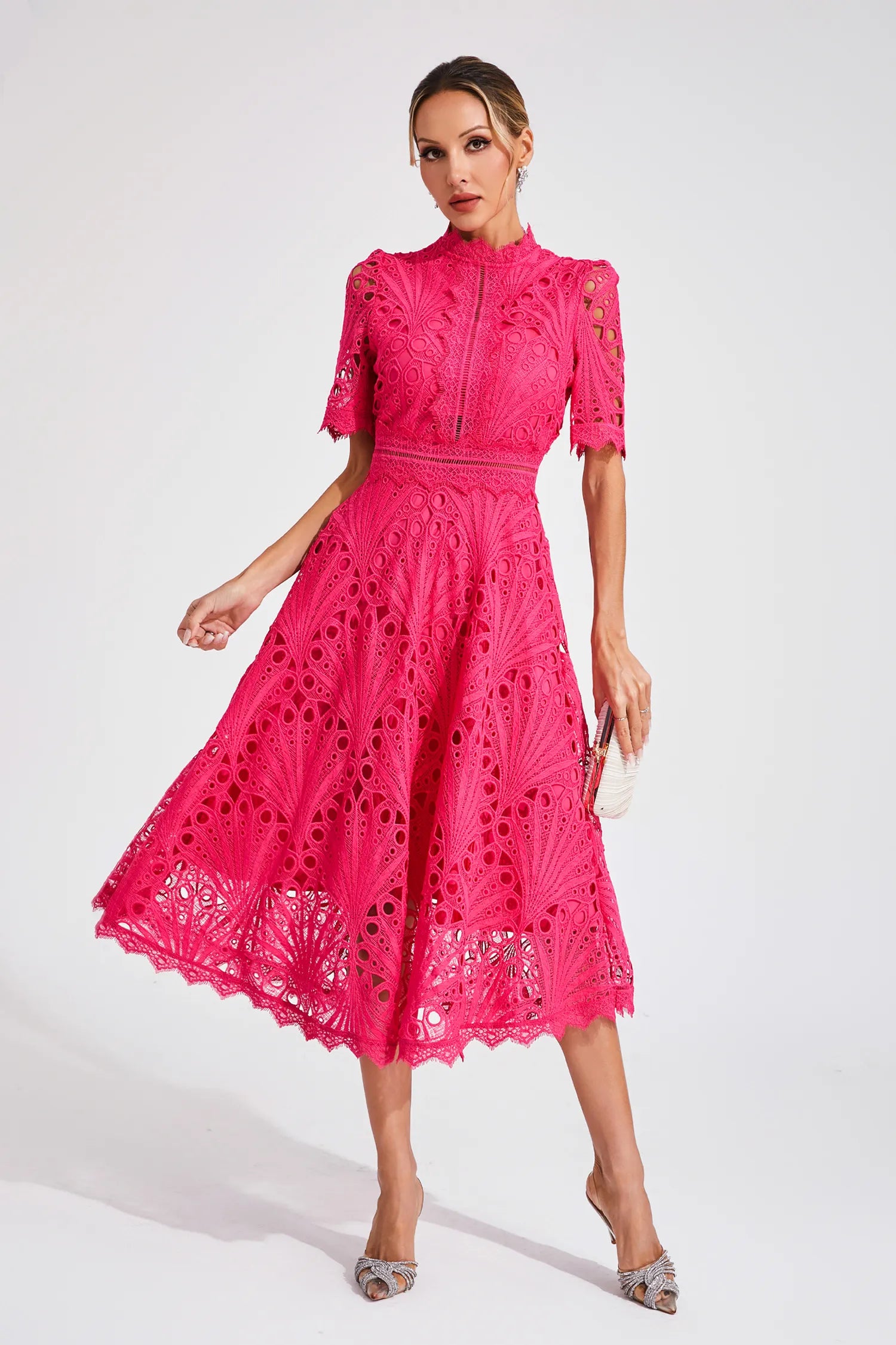 Pierre - Midi-Kleid mit Spitze und Raffinesse