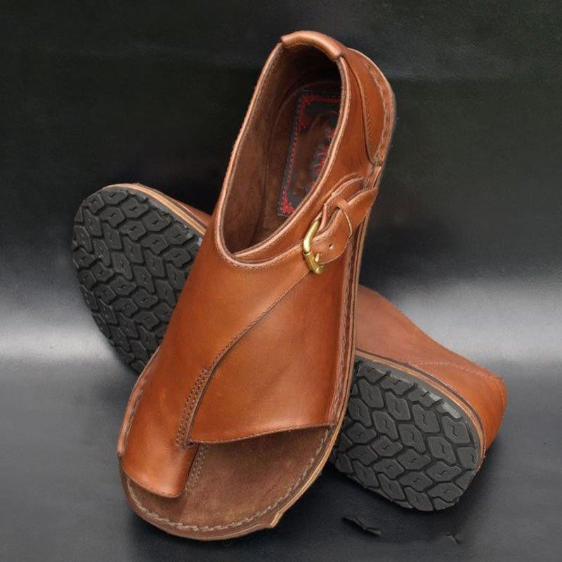 Elvina - Flache Sandalen mit Schnallen