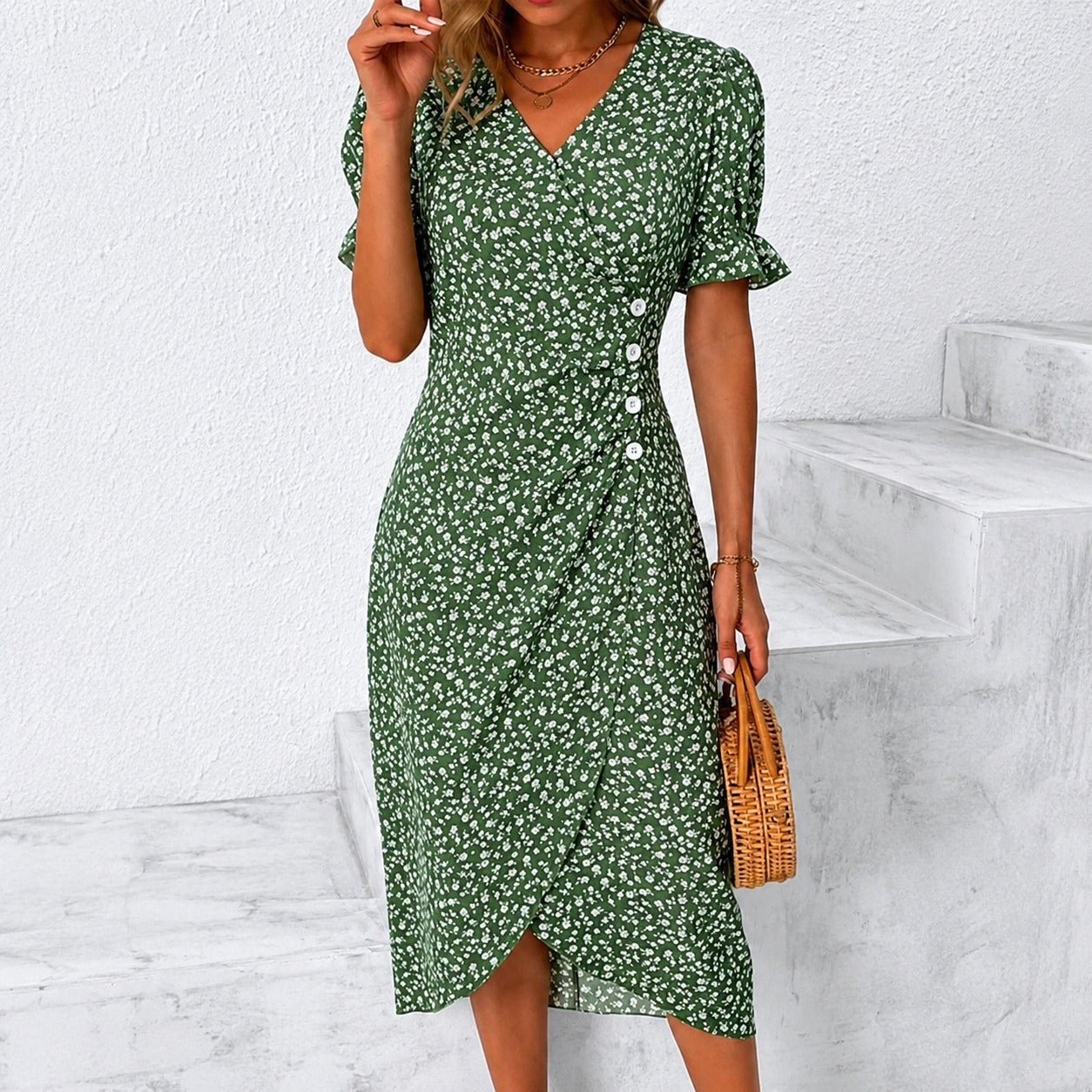 Gabriella - Stilvolles Kleid mit floralem Design und asymmetrischem Schnitt