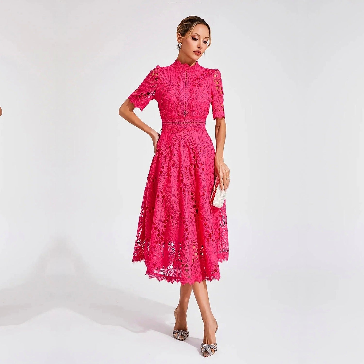 Carmen - Zeitloses Midikleid