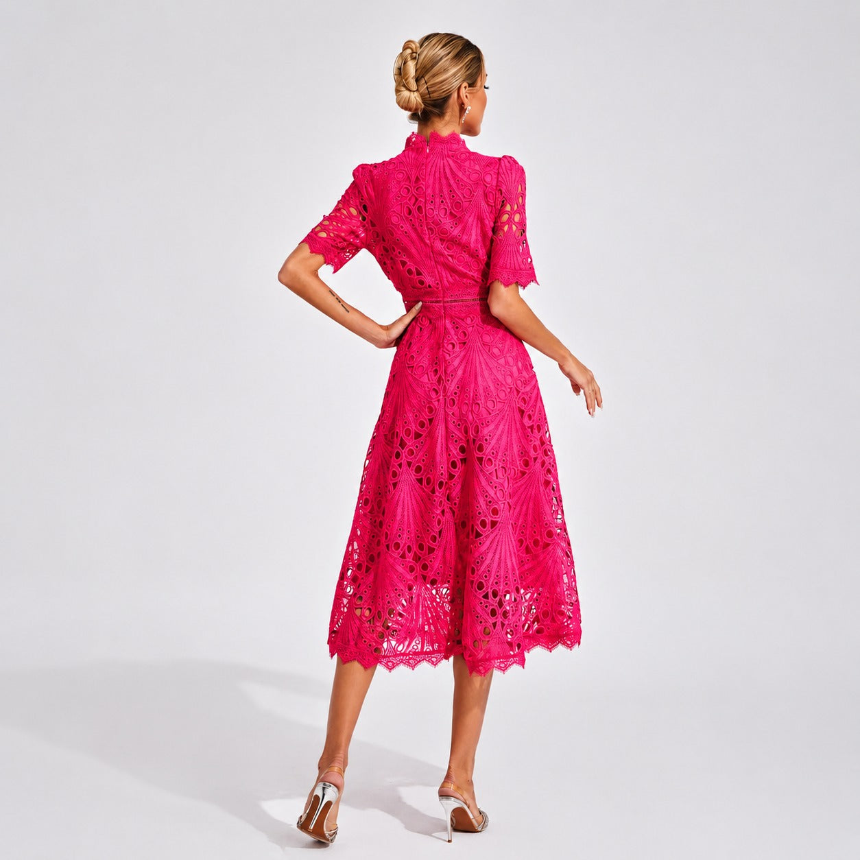 Carmen - Zeitloses Midikleid