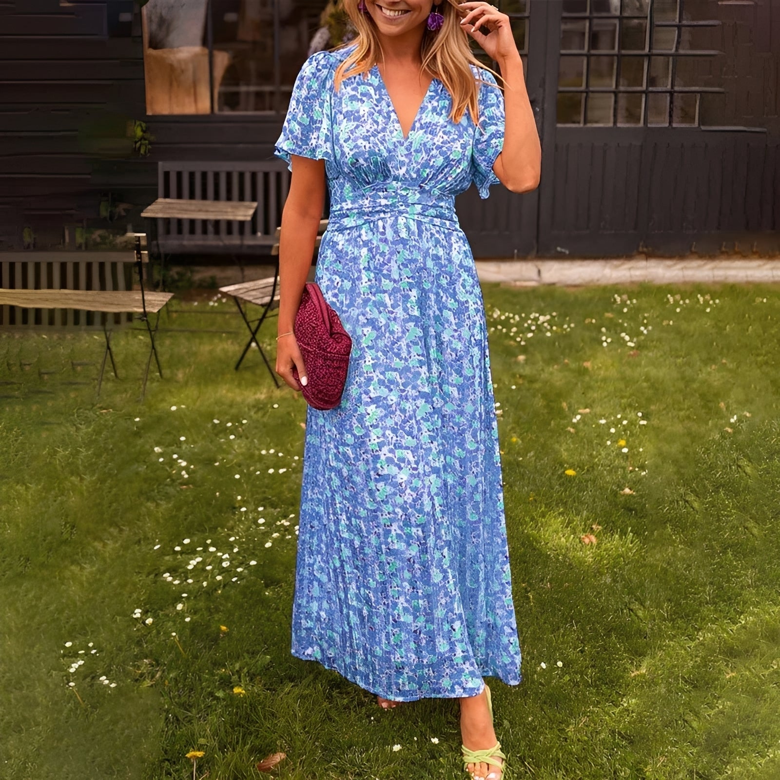 Ophelia - Schickes Kleid mit V-Ausschnitt