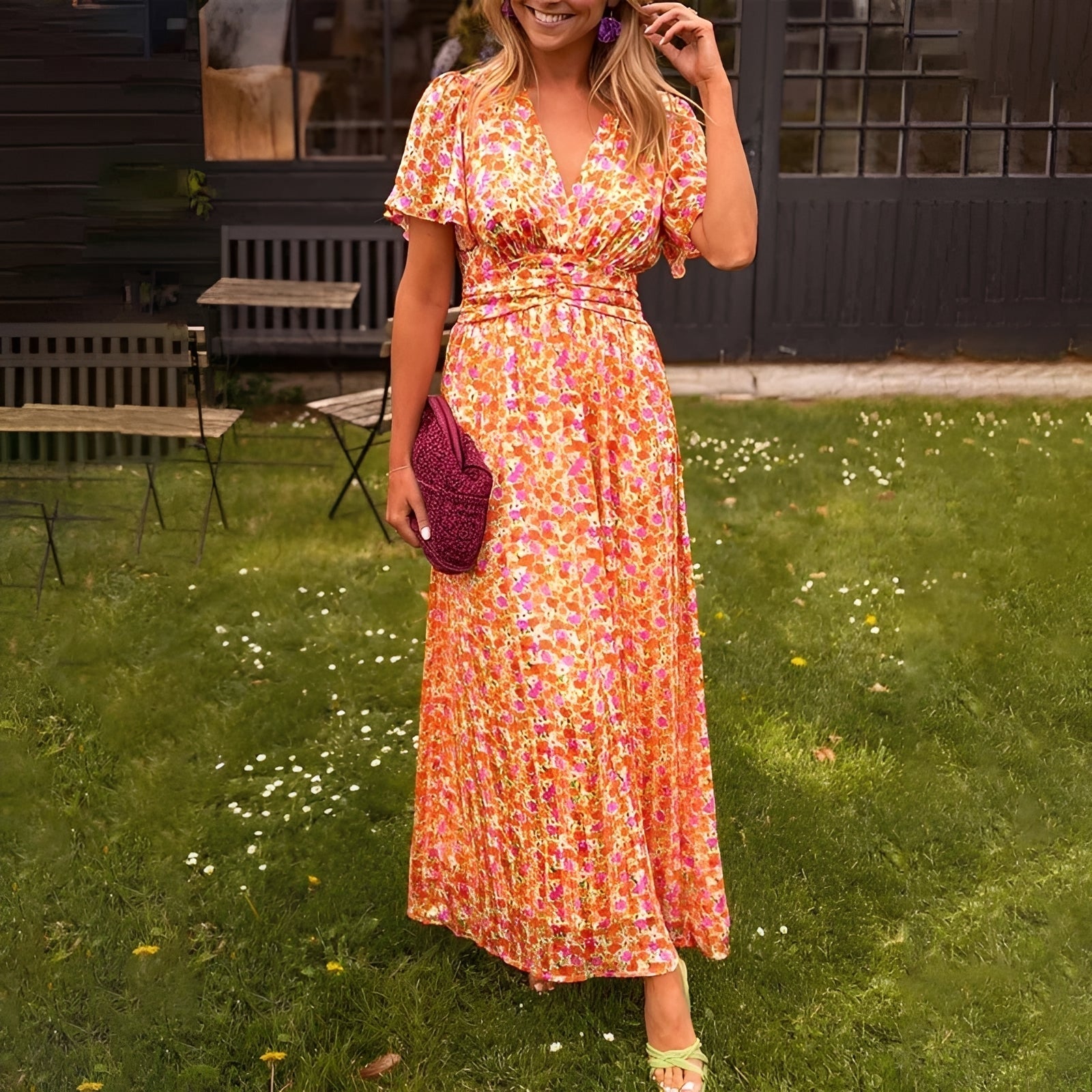 Ophelia - Schickes Kleid mit V-Ausschnitt