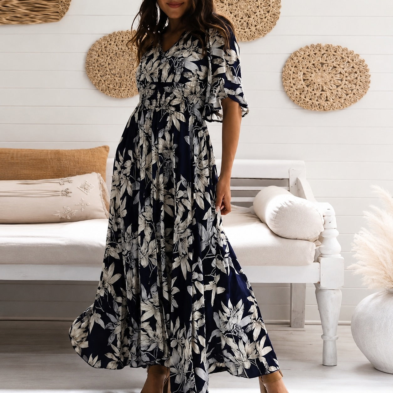 Michaela - Elegantes, Lässiges Blumenkleid in Midilänge