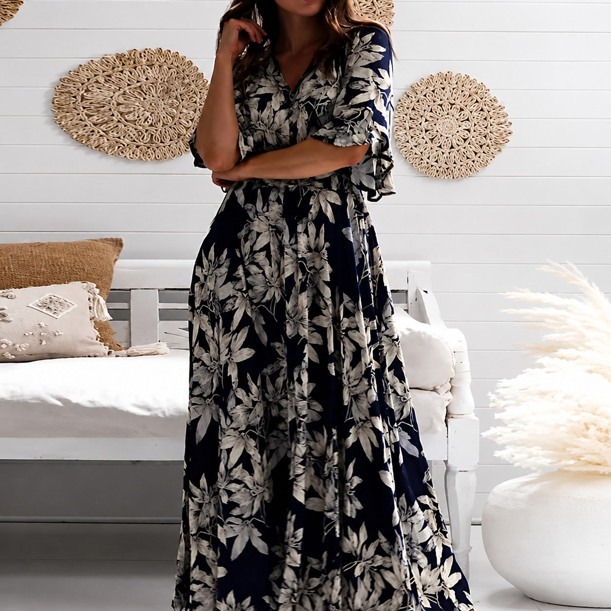 Michaela - Elegantes, Lässiges Blumenkleid in Midilänge