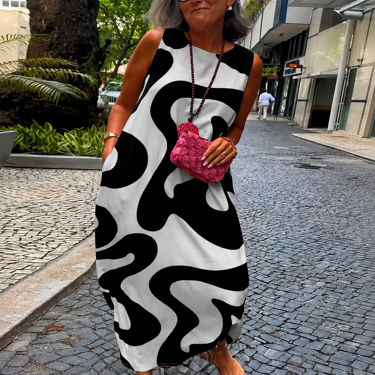 Taylor - Stilvolles ärmelloses Kleid mit geometrischen Mustern