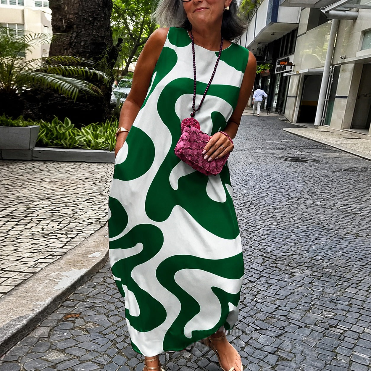 Taylor - Stilvolles ärmelloses Kleid mit geometrischen Mustern