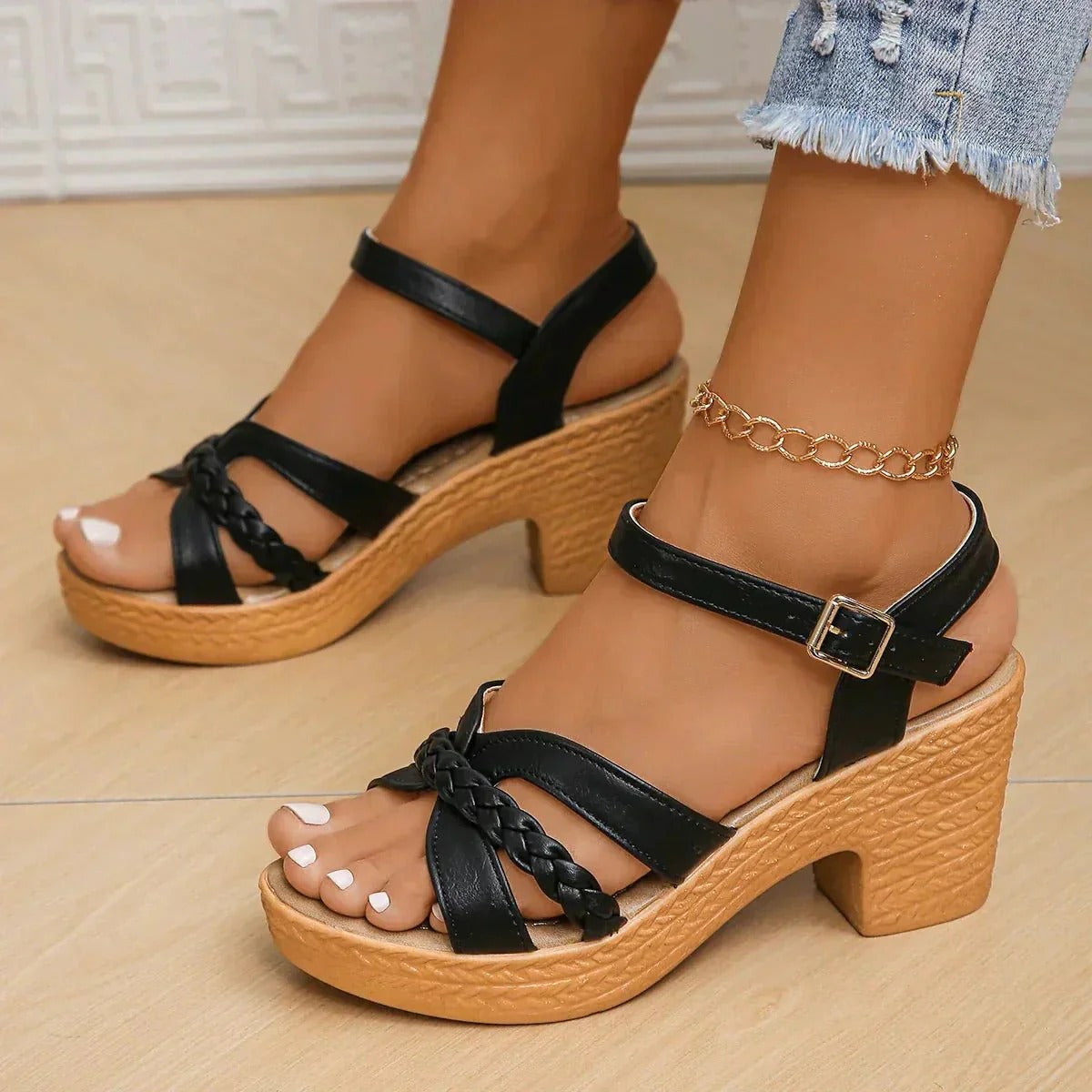 Ffion - Stilvolle, einfarbige Sandalen