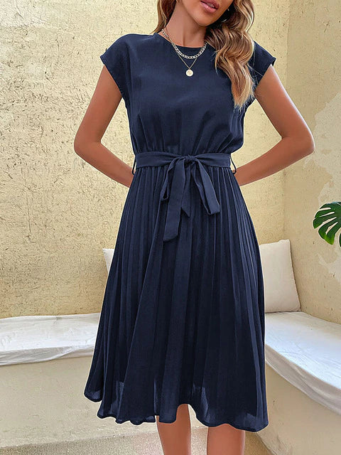 Klara – Sommerkleid mit Plissee und kurzen Ärmeln
