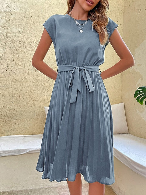 Klara – Sommerkleid mit Plissee und kurzen Ärmeln
