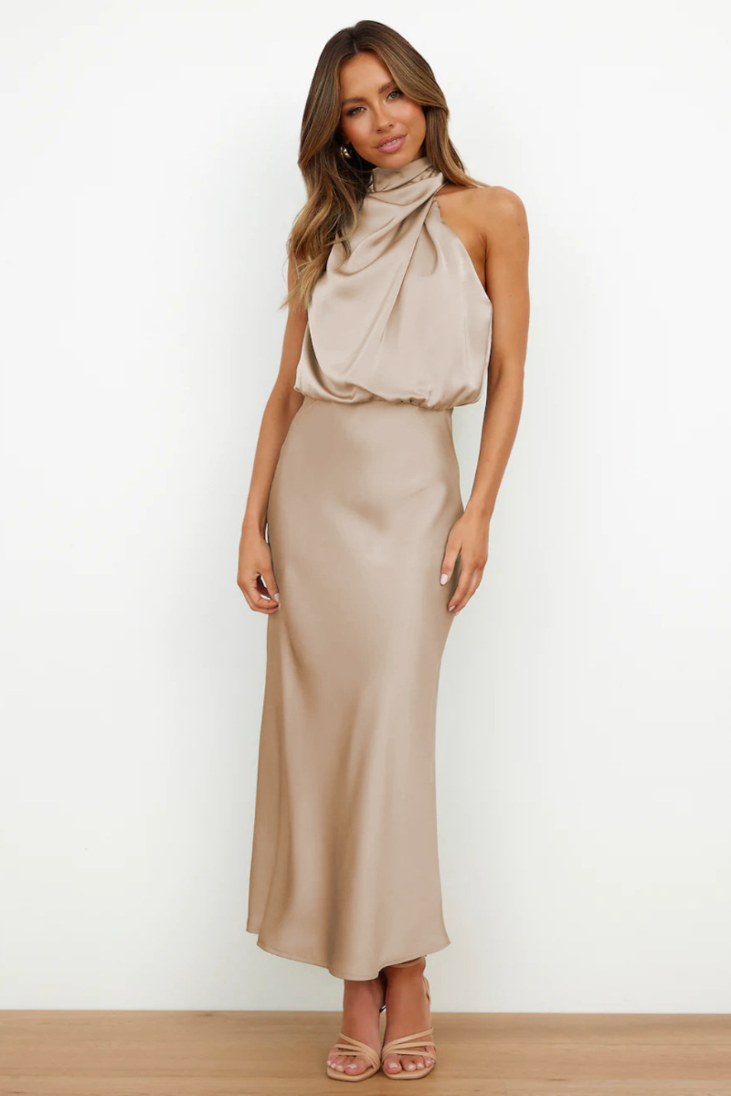 Elianna – Stilvolles Midi-Kleid mit asymmetrischem Ausschnitt