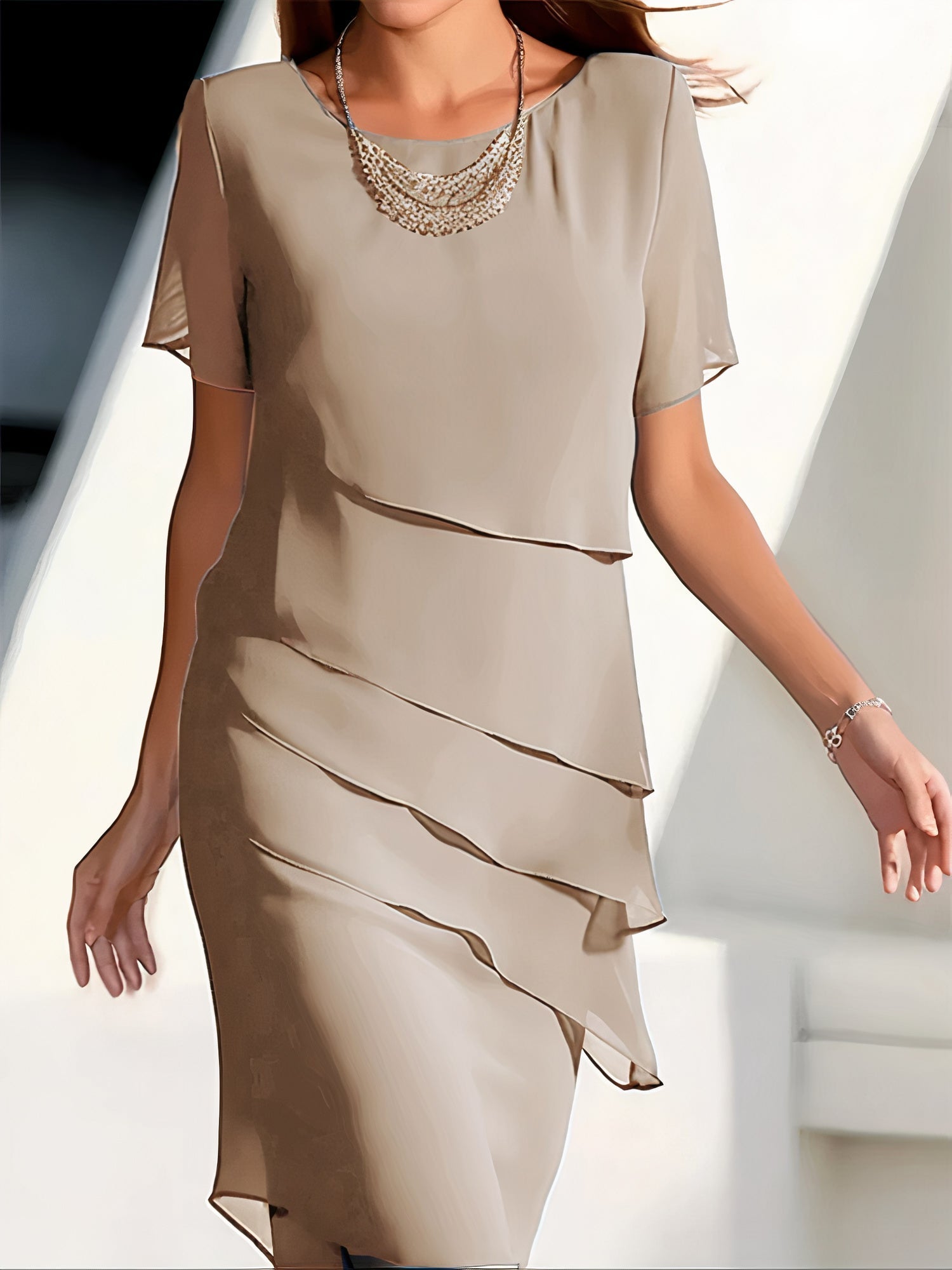 Bernadette - Luftiges Chiffonkleid mit Falten