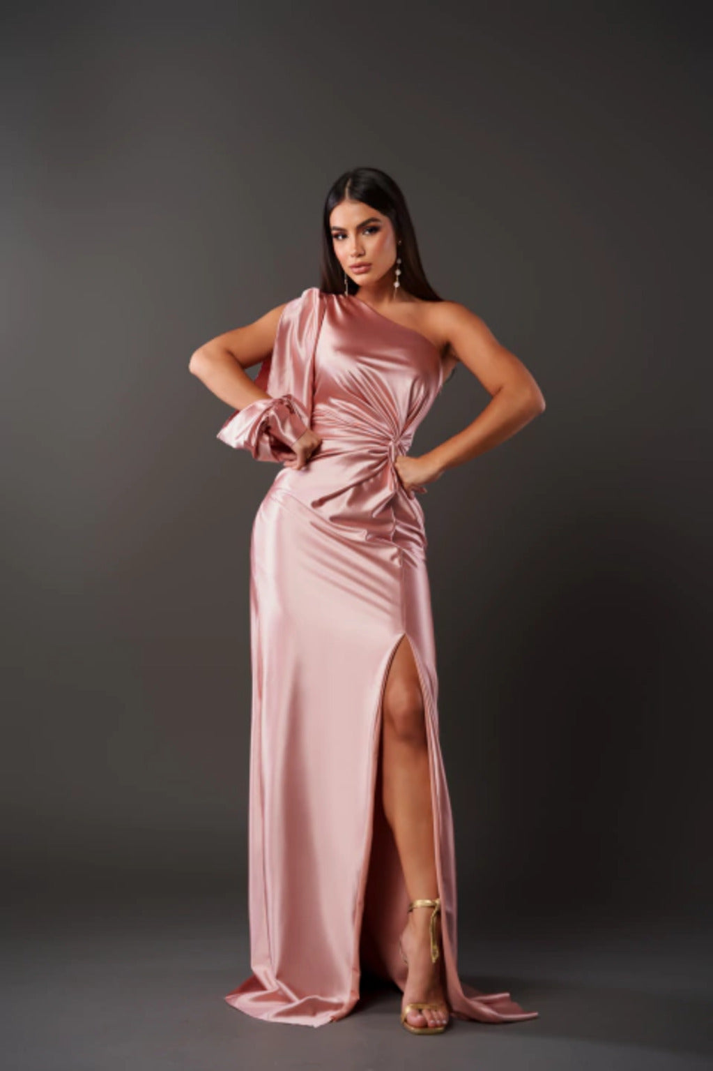 Adah - Elegantes Maxi-Kleid für anspruchsvolle Frauen