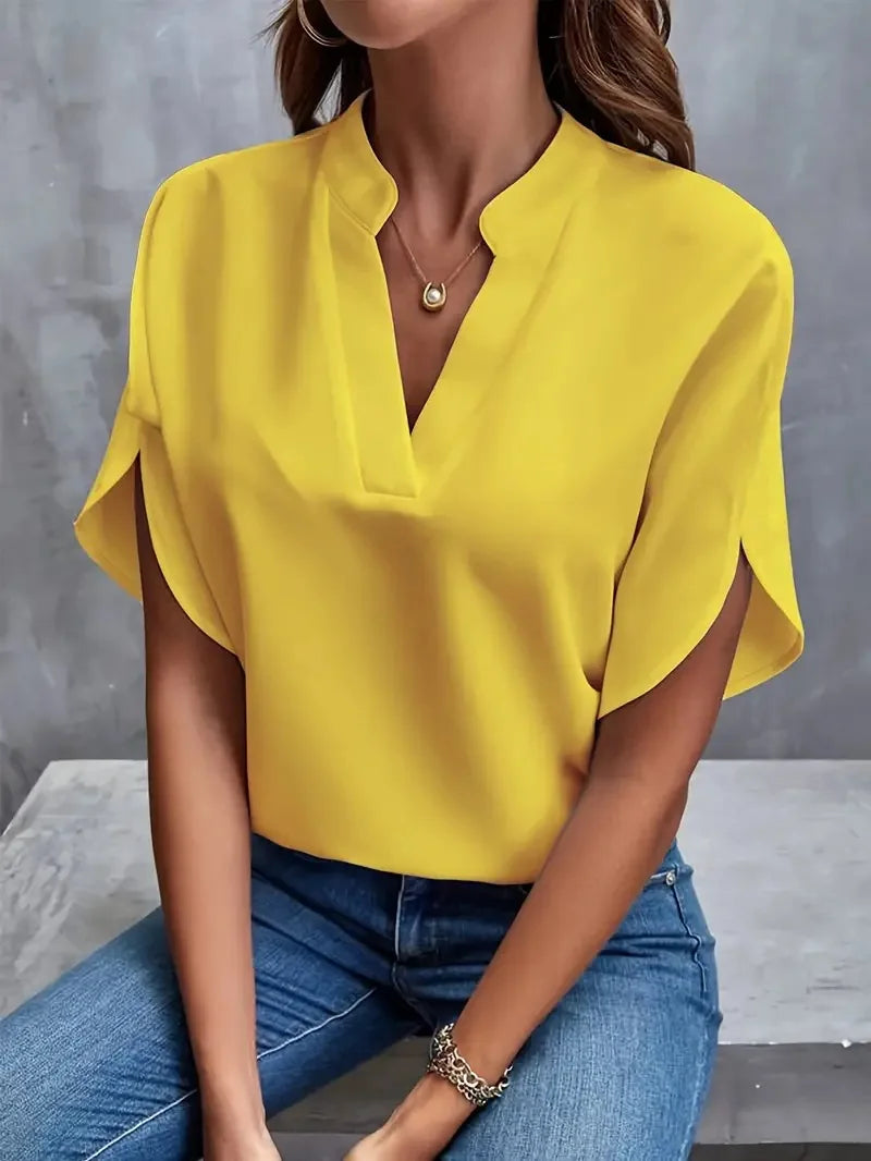Isalie – Schicke Bluse mit V-Ausschnitt und fließendem Stoff