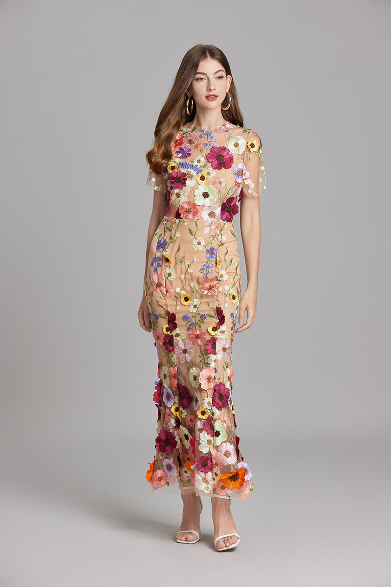 Andrea - Durchsichtiges Maxikleid mit zarter Stickerei