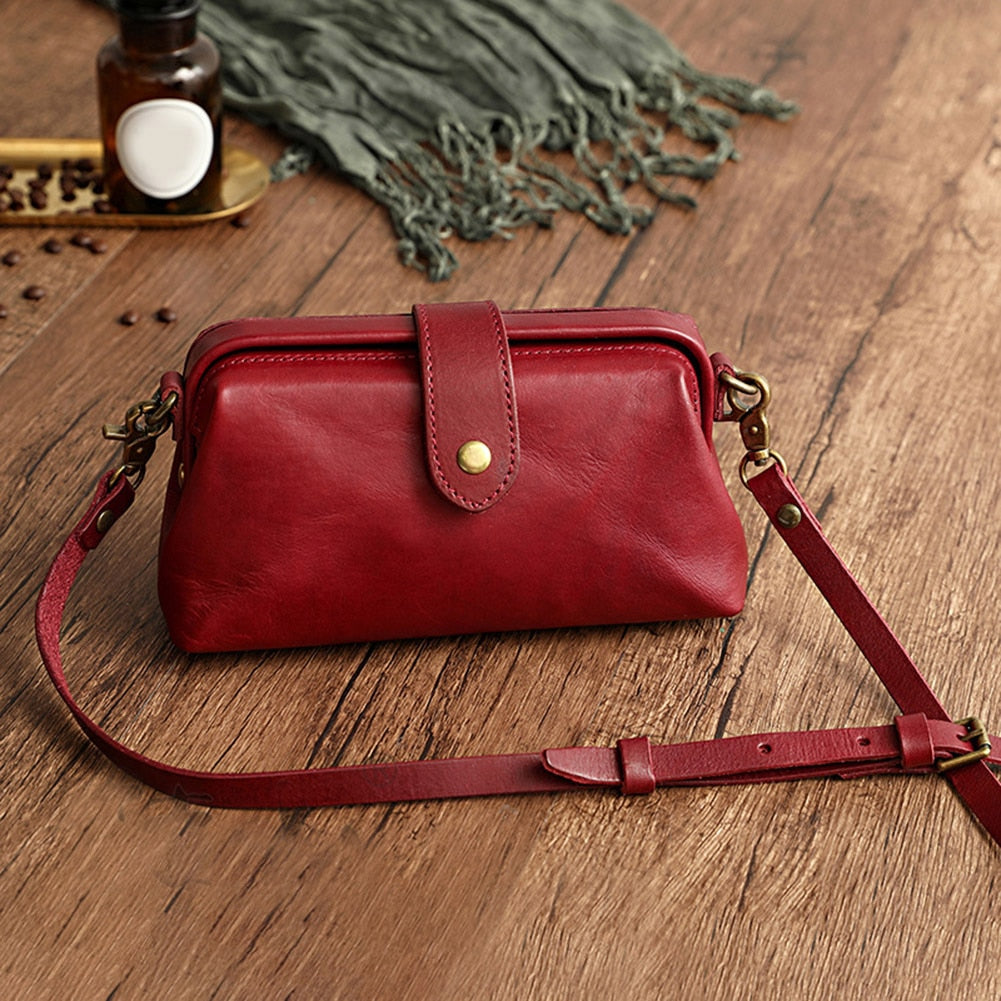 Fabienne - Retro-Ledertasche, handgemacht