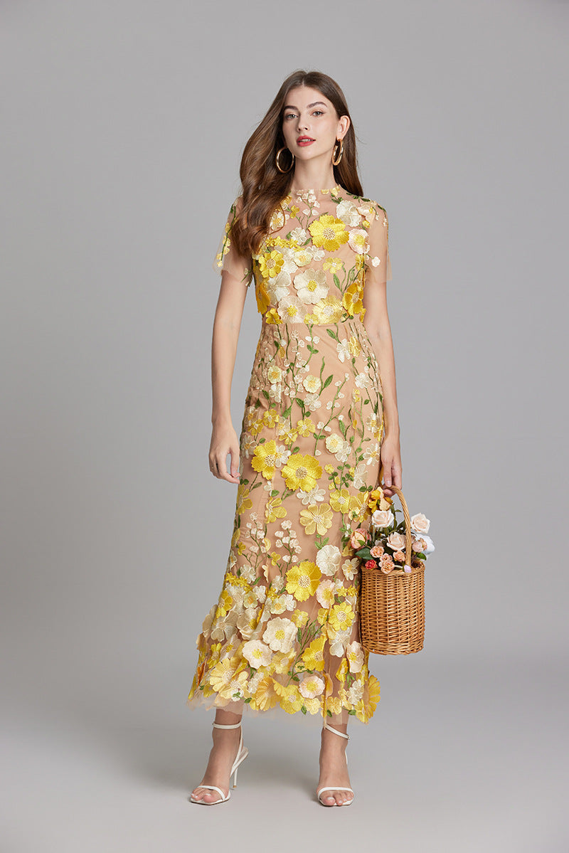 Andrea - Durchsichtiges Maxikleid mit zarter Stickerei