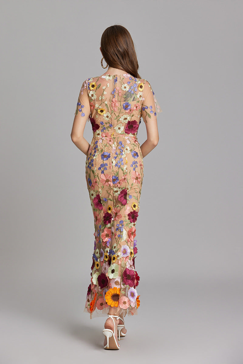 Andrea - Durchsichtiges Maxikleid mit zarter Stickerei