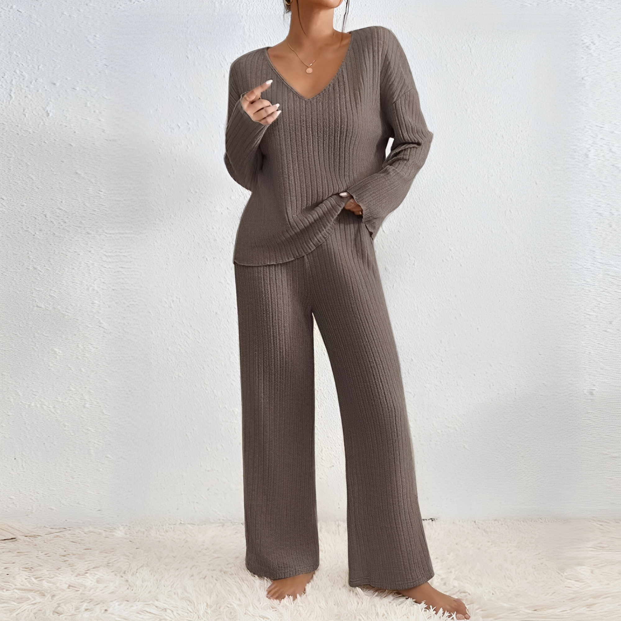 Carly - Zeitgemäßes gestricktes Set für Frauen, bestehend aus zwei Teilen