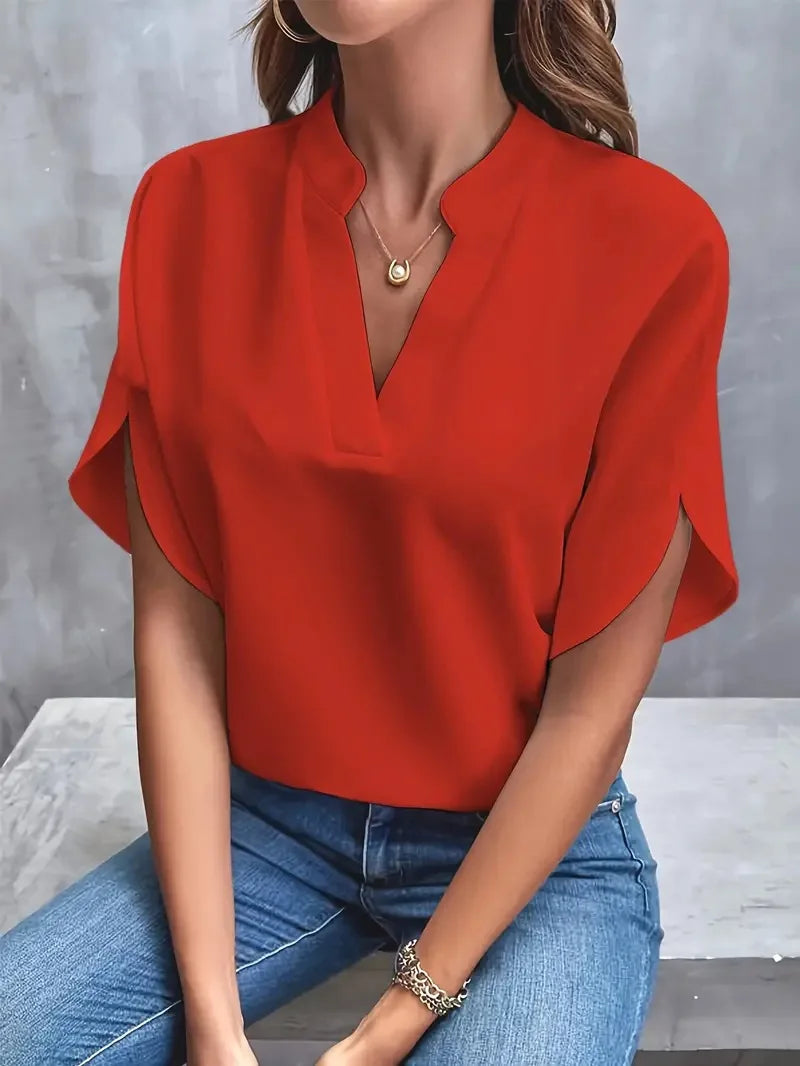 Isalie – Schicke Bluse mit V-Ausschnitt und fließendem Stoff