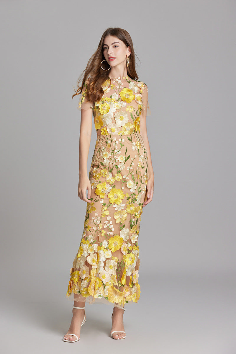 Andrea - Durchsichtiges Maxikleid mit zarter Stickerei
