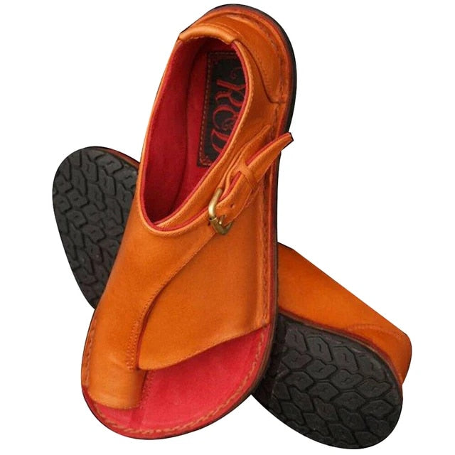 Elvina - Flache Sandalen mit Schnallen