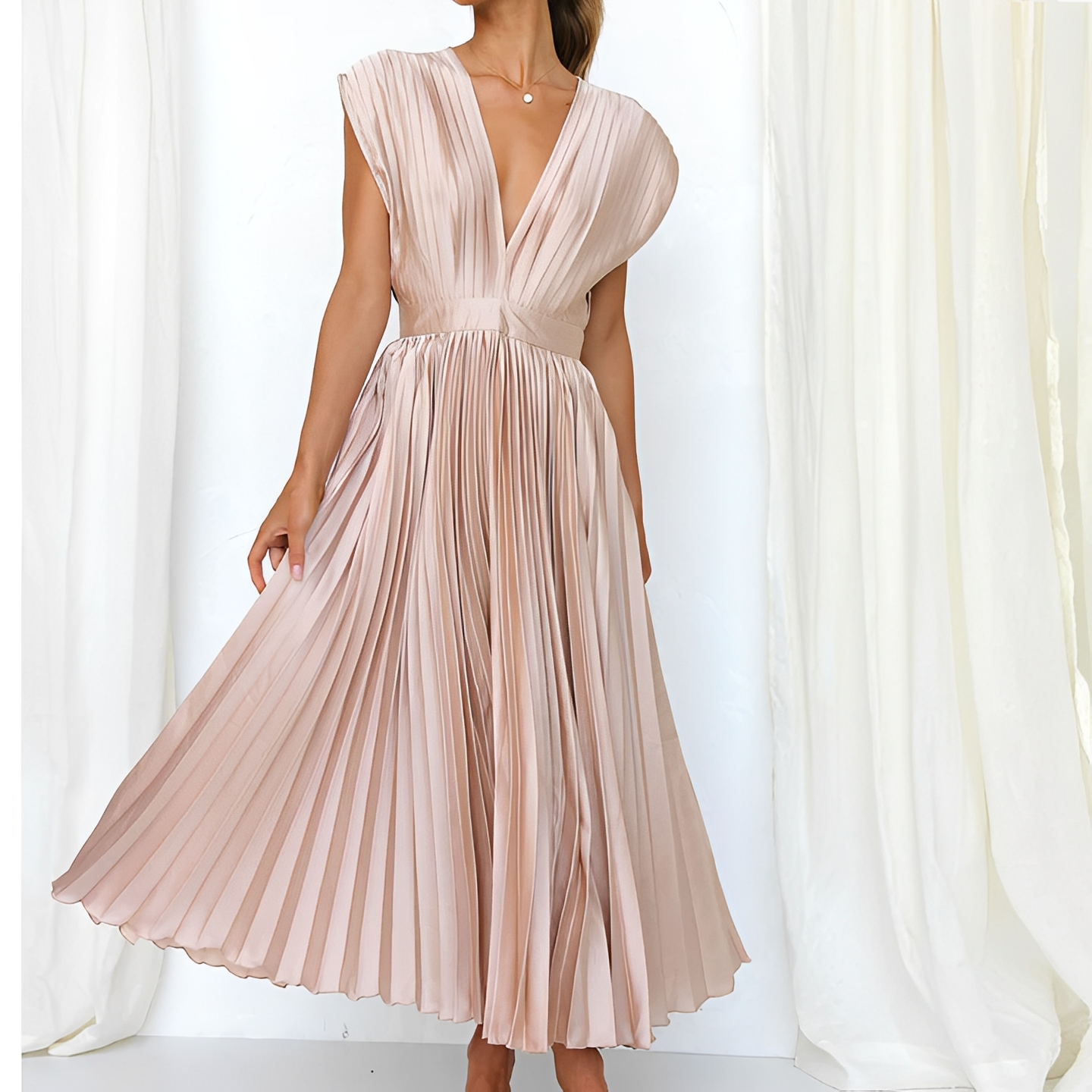 Cristine - Stilvolles Kleid mit V-Ausschnitt für Damen