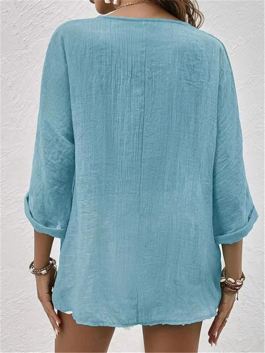 Fayo - Schlichte Bluse mit V-Ausschnitt und Knöpfen