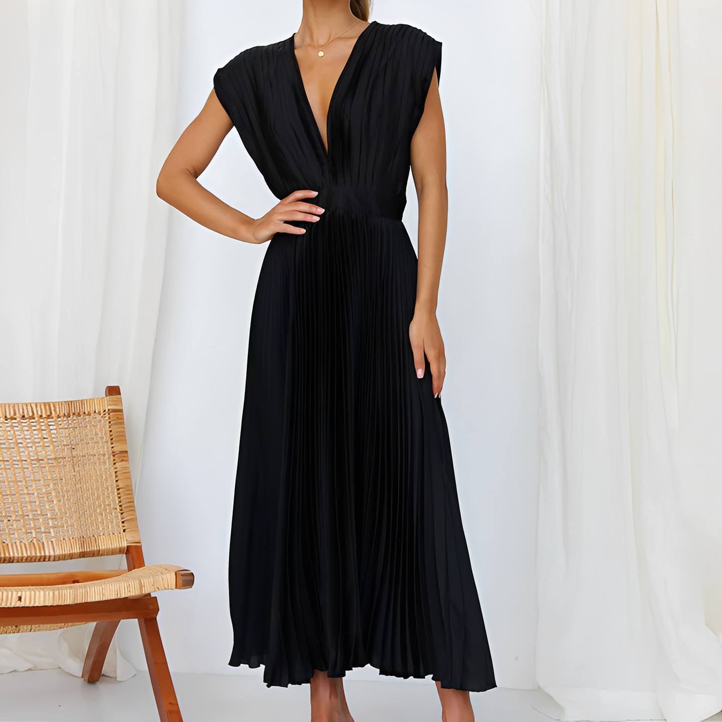 Cristine - Stilvolles Kleid mit V-Ausschnitt für Damen