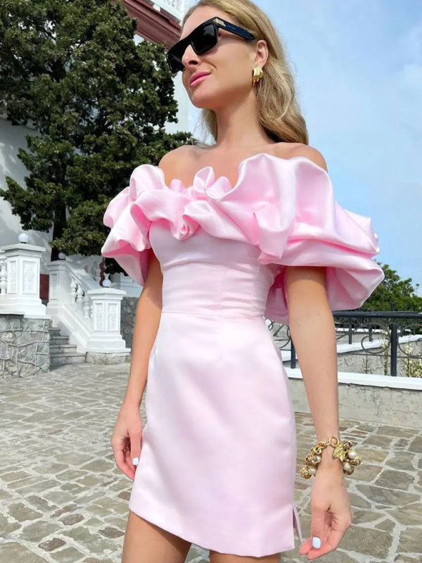 Waverly - Satin-Kleid mit schulterfreiem Rüschendetail