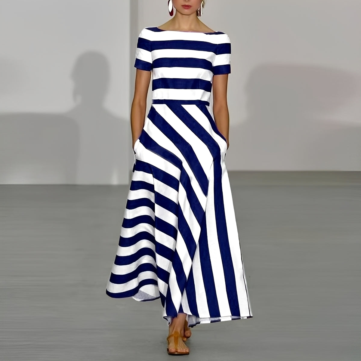 Charmaine – Elegantes gestreiftes Kleid