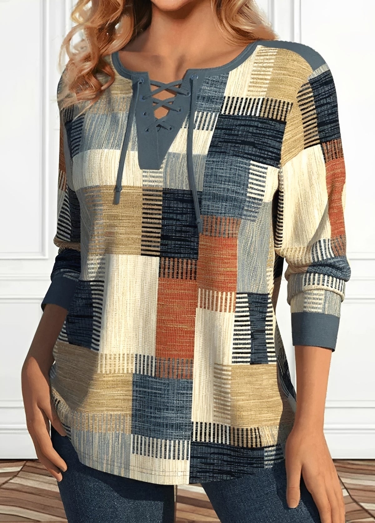 Alyssa - Lässiges Damen-Shirt mit geometrischem Muster