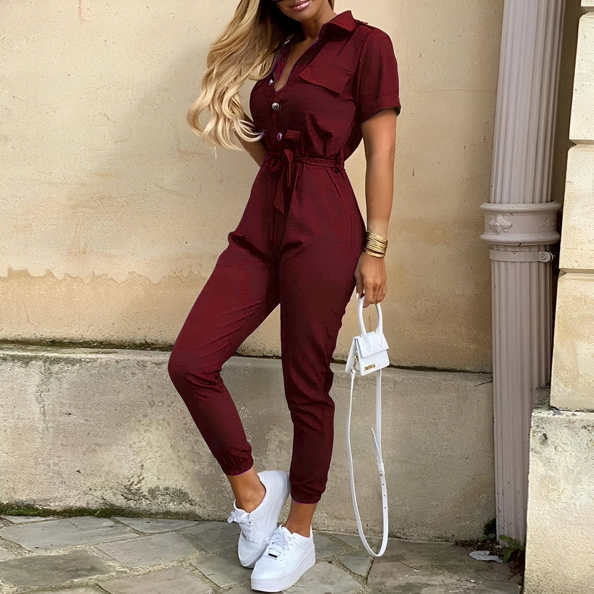 Cecilia – Eleganter taillierter Jumpsuit
