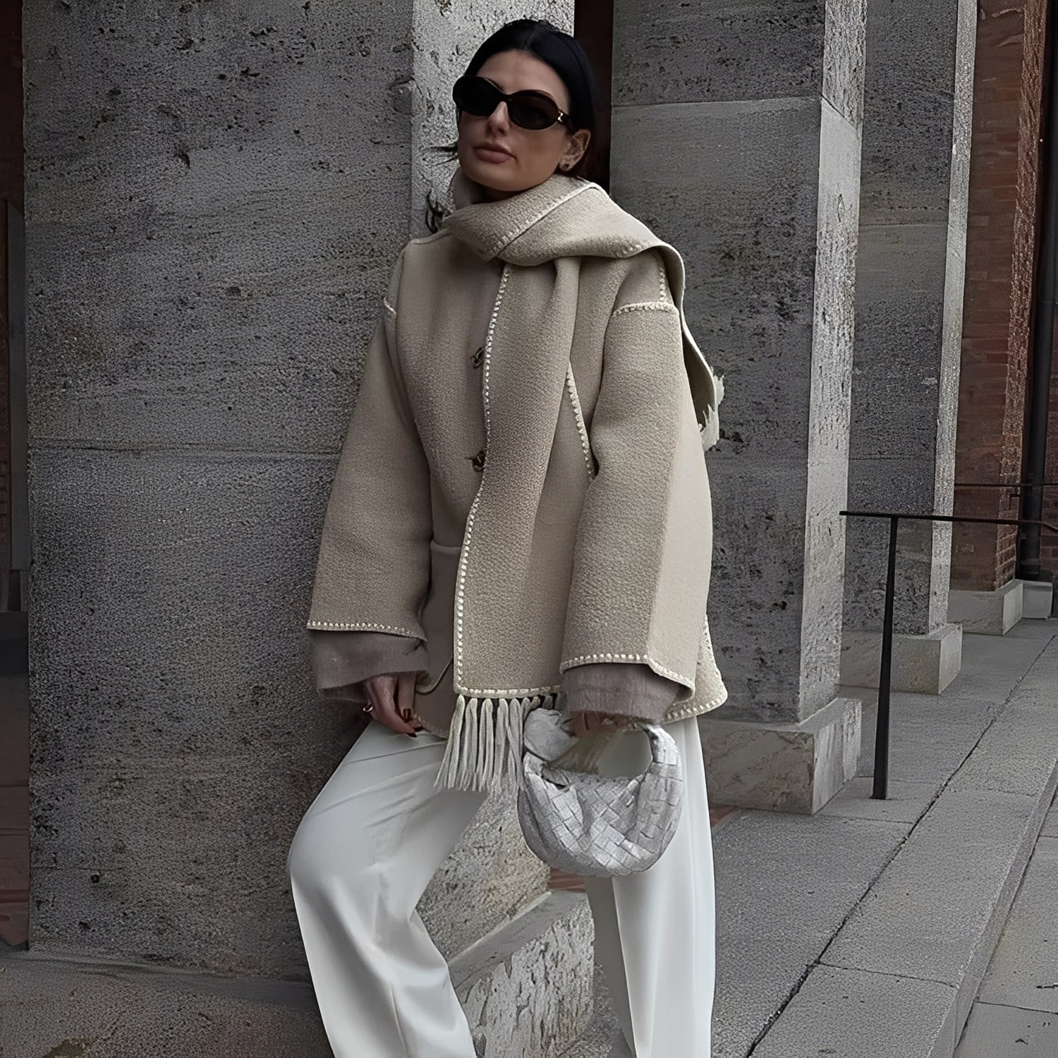 Amilia - Damen-Wolljacke, elegant und lässig geschnitten, mit Schal