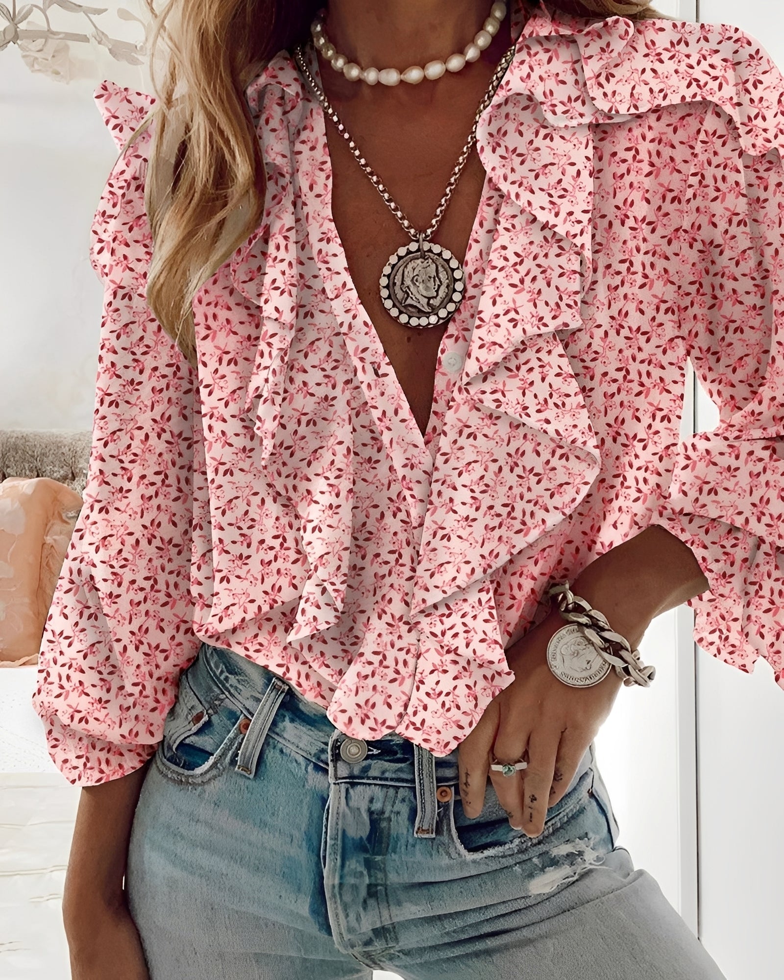 Arielle – Bluse für Frauen mit Rüschen und Schmetterlingsmuster