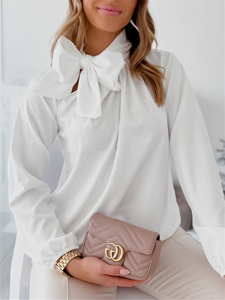 Juliette – Stilvolle Bluse mit Schleifenkragen