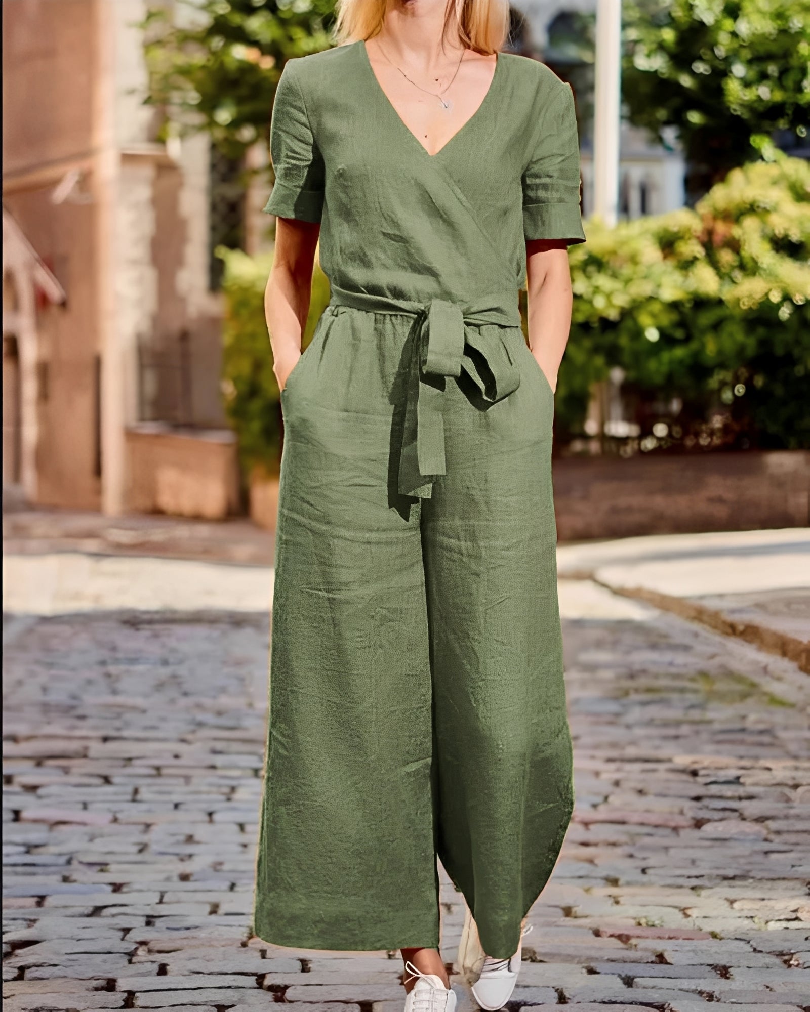 Gabriella - Lässiges Outfit mit Gürtel für Damen