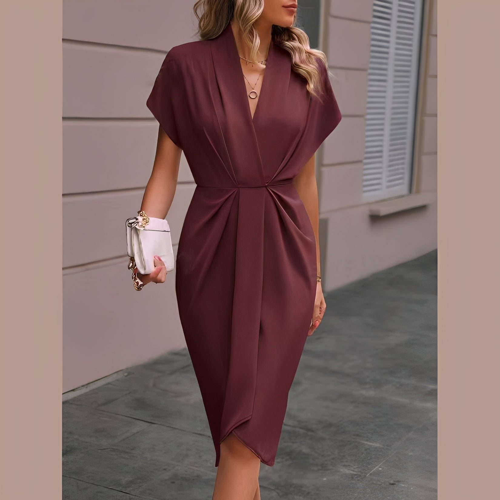 Vera – Stilvolles Midi-Wickelkleid