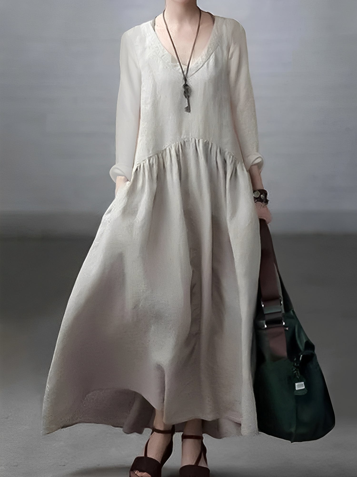 Lindy - Weites und lässiges Kleid mit V-Ausschnitt für Damen