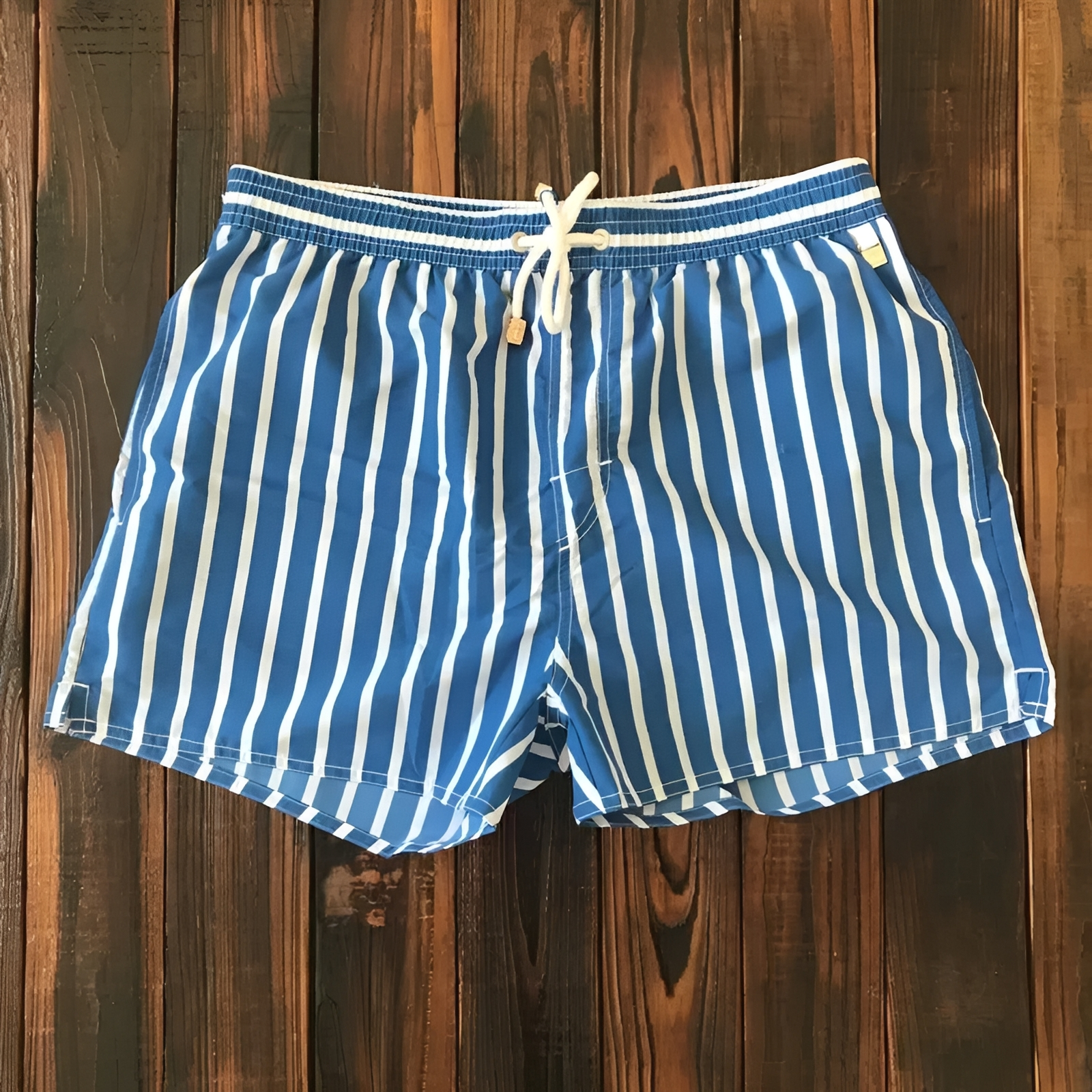Gildar - Stilvolle gestreifte Sommershorts für Herren